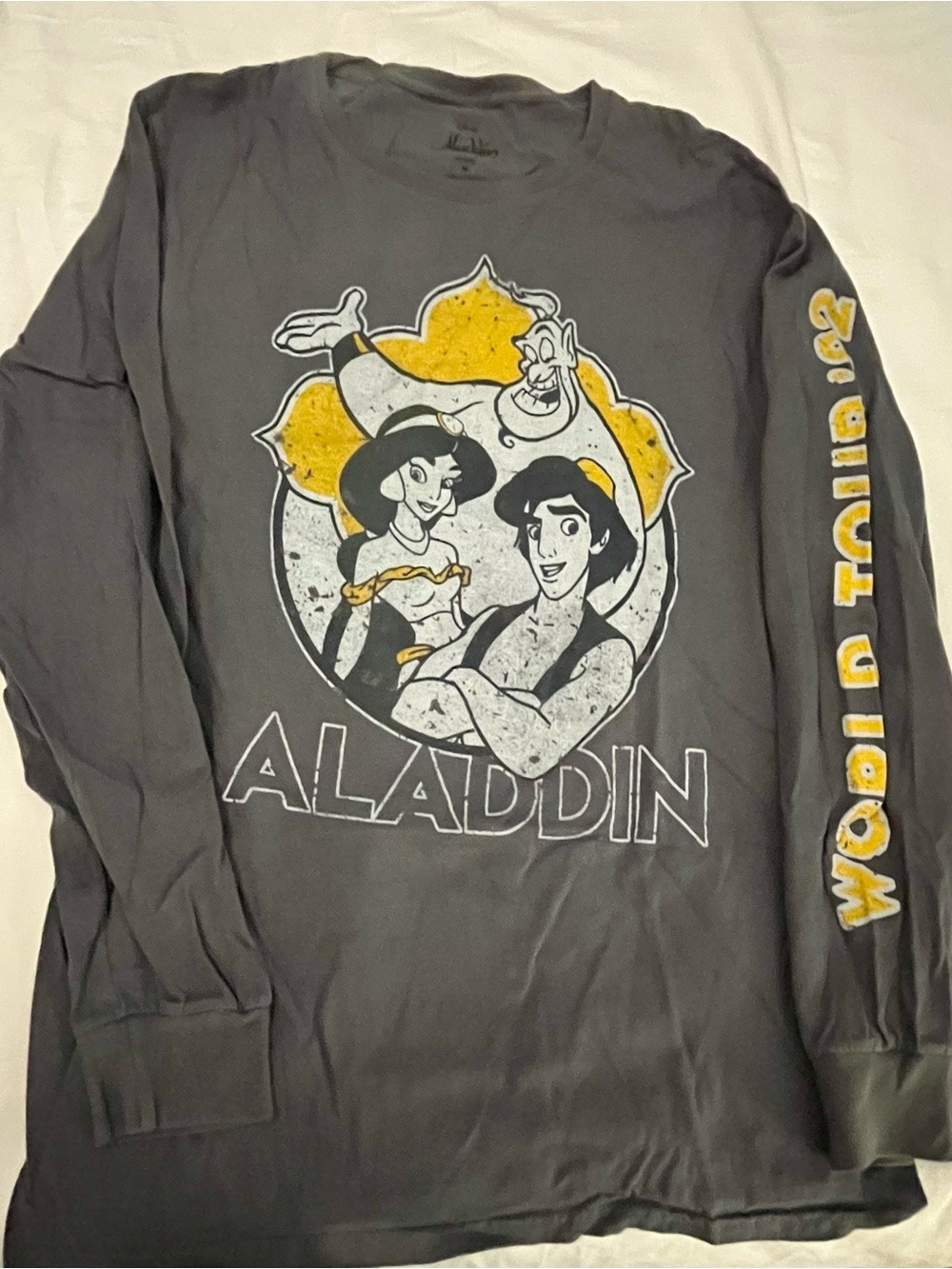 Aladdin Women’s Long-Sleeve Graphic Tee - Gray with Yellow Accents